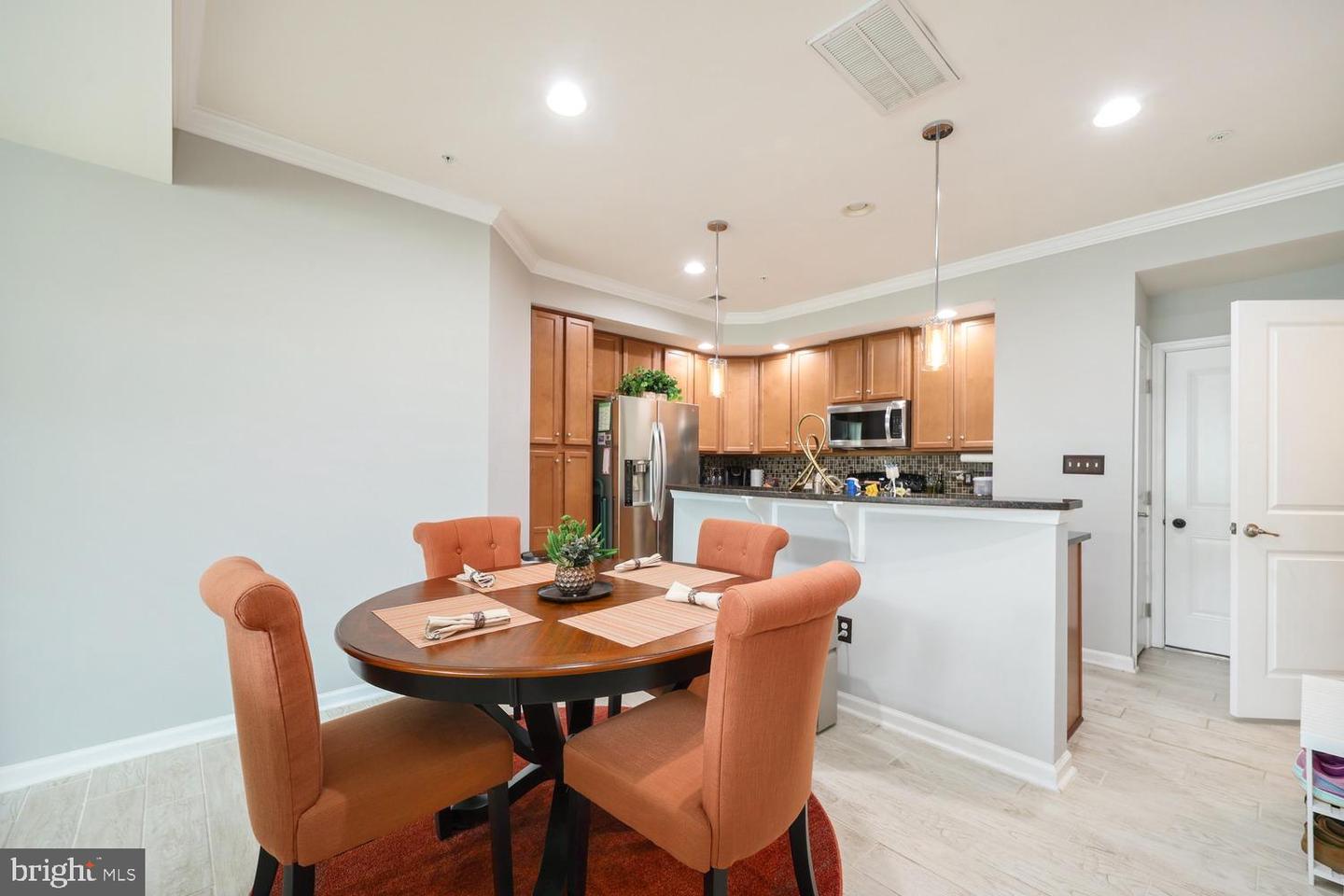 24606 JOHNSON OAK TER, STERLING, Virginia 20166, 2 Bedrooms Bedrooms, ,2 BathroomsBathrooms,Residential,For sale,24606 JOHNSON OAK TER,VALO2090744 MLS # VALO2090744