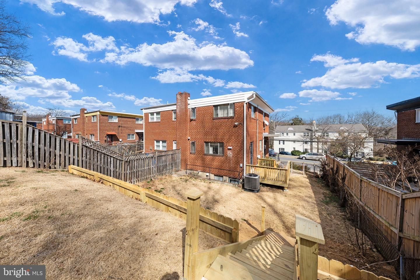 810 S DINWIDDIE ST, ARLINGTON, Virginia 22204, 3 Bedrooms Bedrooms, ,1 BathroomBathrooms,Residential,For sale,810 S DINWIDDIE ST,VAAR2054390 MLS # VAAR2054390