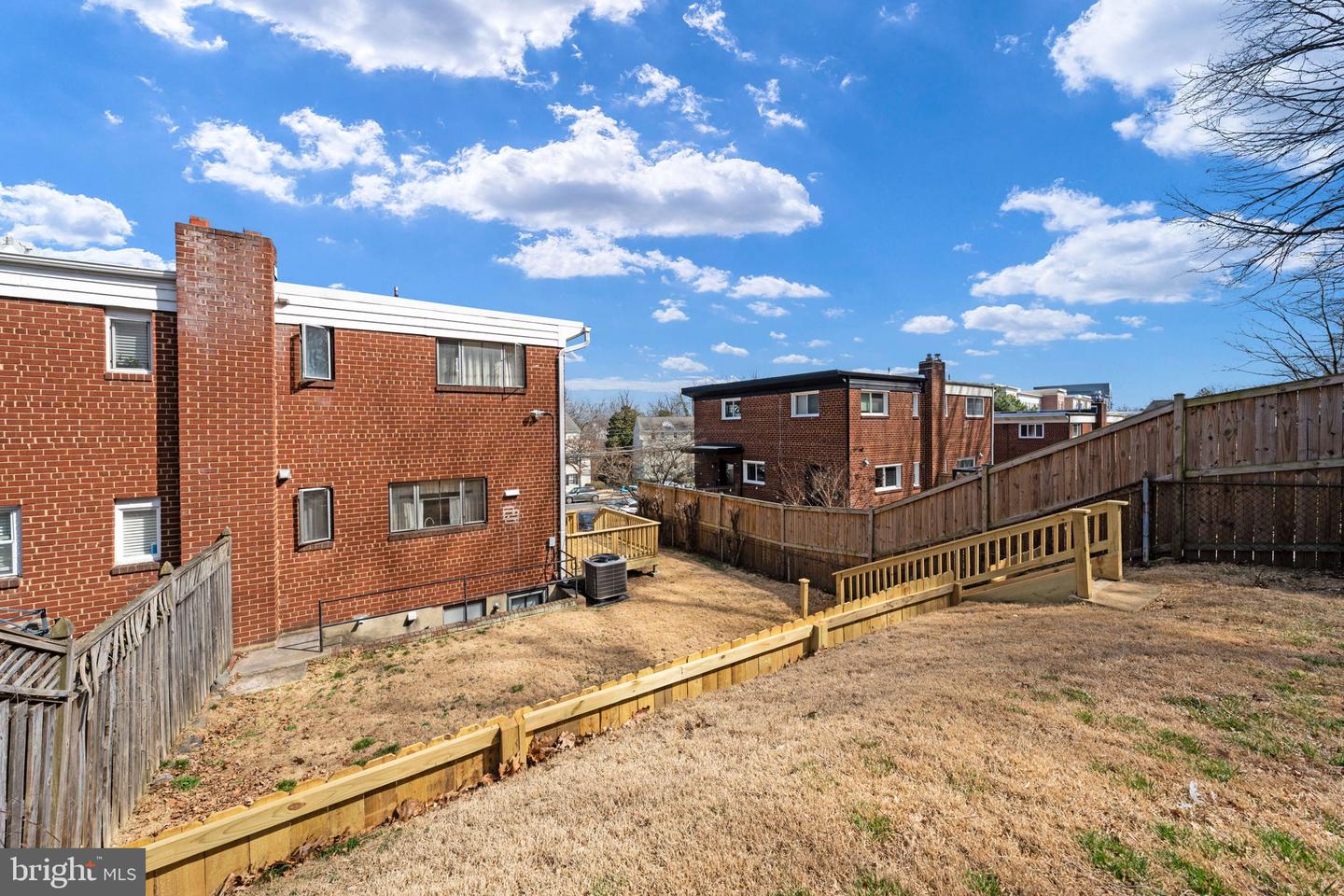 810 S DINWIDDIE ST, ARLINGTON, Virginia 22204, 3 Bedrooms Bedrooms, ,1 BathroomBathrooms,Residential,For sale,810 S DINWIDDIE ST,VAAR2054390 MLS # VAAR2054390
