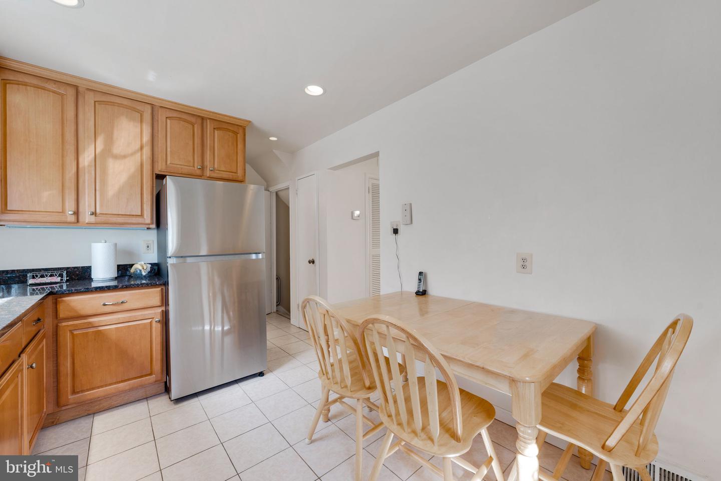 810 S DINWIDDIE ST, ARLINGTON, Virginia 22204, 3 Bedrooms Bedrooms, ,1 BathroomBathrooms,Residential,For sale,810 S DINWIDDIE ST,VAAR2054390 MLS # VAAR2054390