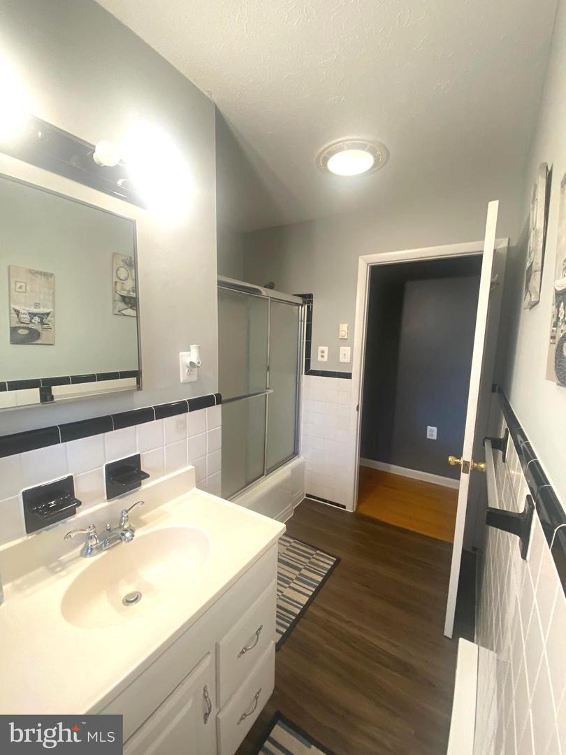 205 PARKWAY ST, WINCHESTER, Virginia 22601, 3 Bedrooms Bedrooms, ,2 BathroomsBathrooms,Residential,For sale,205 PARKWAY ST,VAWI2007344 MLS # VAWI2007344