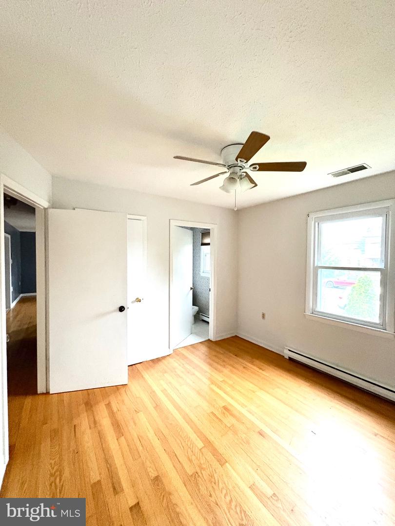 205 PARKWAY ST, WINCHESTER, Virginia 22601, 3 Bedrooms Bedrooms, ,2 BathroomsBathrooms,Residential,For sale,205 PARKWAY ST,VAWI2007344 MLS # VAWI2007344