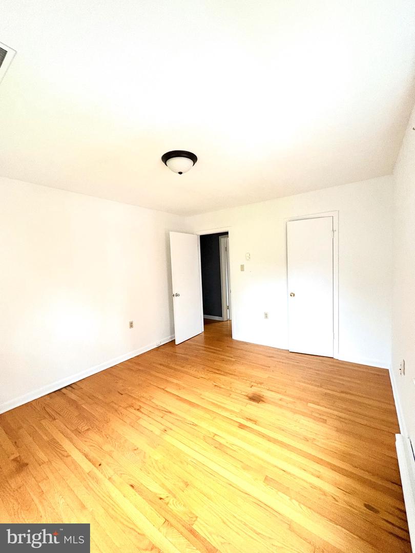 205 PARKWAY ST, WINCHESTER, Virginia 22601, 3 Bedrooms Bedrooms, ,2 BathroomsBathrooms,Residential,For sale,205 PARKWAY ST,VAWI2007344 MLS # VAWI2007344