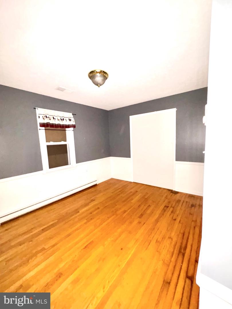 205 PARKWAY ST, WINCHESTER, Virginia 22601, 3 Bedrooms Bedrooms, ,2 BathroomsBathrooms,Residential,For sale,205 PARKWAY ST,VAWI2007344 MLS # VAWI2007344