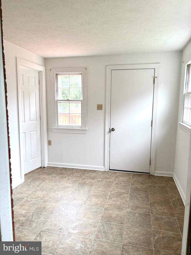 205 PARKWAY ST, WINCHESTER, Virginia 22601, 3 Bedrooms Bedrooms, ,2 BathroomsBathrooms,Residential,For sale,205 PARKWAY ST,VAWI2007344 MLS # VAWI2007344
