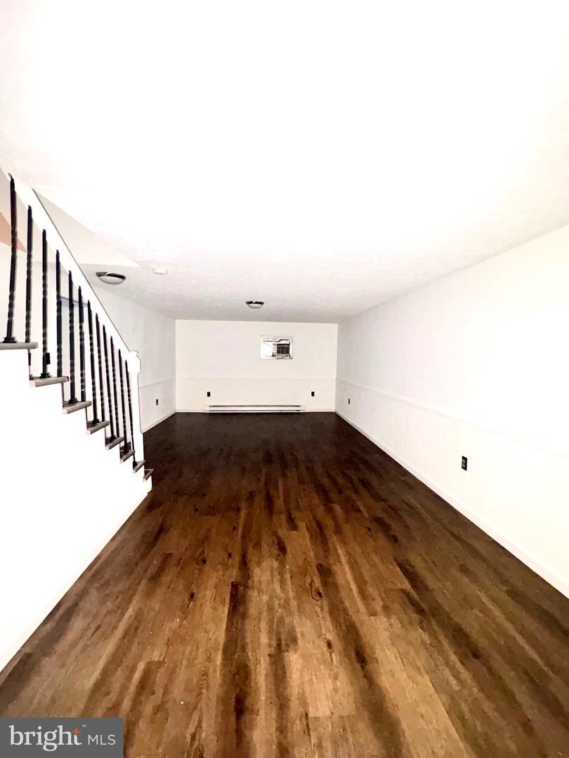 205 PARKWAY ST, WINCHESTER, Virginia 22601, 3 Bedrooms Bedrooms, ,2 BathroomsBathrooms,Residential,For sale,205 PARKWAY ST,VAWI2007344 MLS # VAWI2007344
