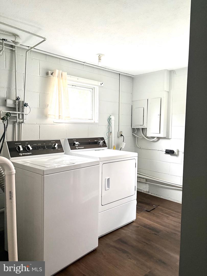 205 PARKWAY ST, WINCHESTER, Virginia 22601, 3 Bedrooms Bedrooms, ,2 BathroomsBathrooms,Residential,For sale,205 PARKWAY ST,VAWI2007344 MLS # VAWI2007344