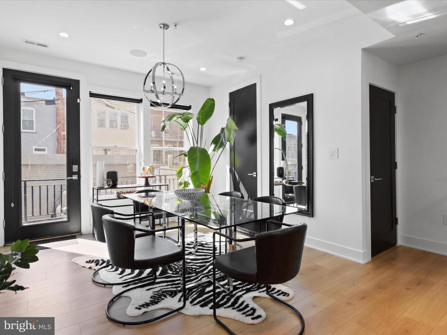 558 HARVARD ST NW #B, WASHINGTON, District Of Columbia 20001, 4 Bedrooms Bedrooms, ,4 BathroomsBathrooms,Residential,For sale,558 HARVARD ST NW #B,DCDC2189742 MLS # DCDC2189742