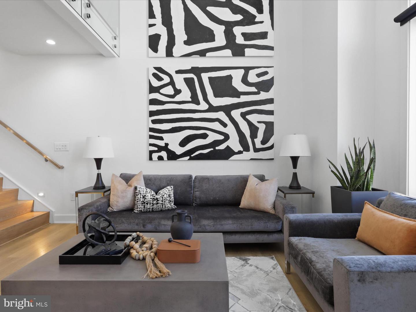 558 HARVARD ST NW #B, WASHINGTON, District Of Columbia 20001, 4 Bedrooms Bedrooms, ,4 BathroomsBathrooms,Residential,For sale,558 HARVARD ST NW #B,DCDC2189742 MLS # DCDC2189742