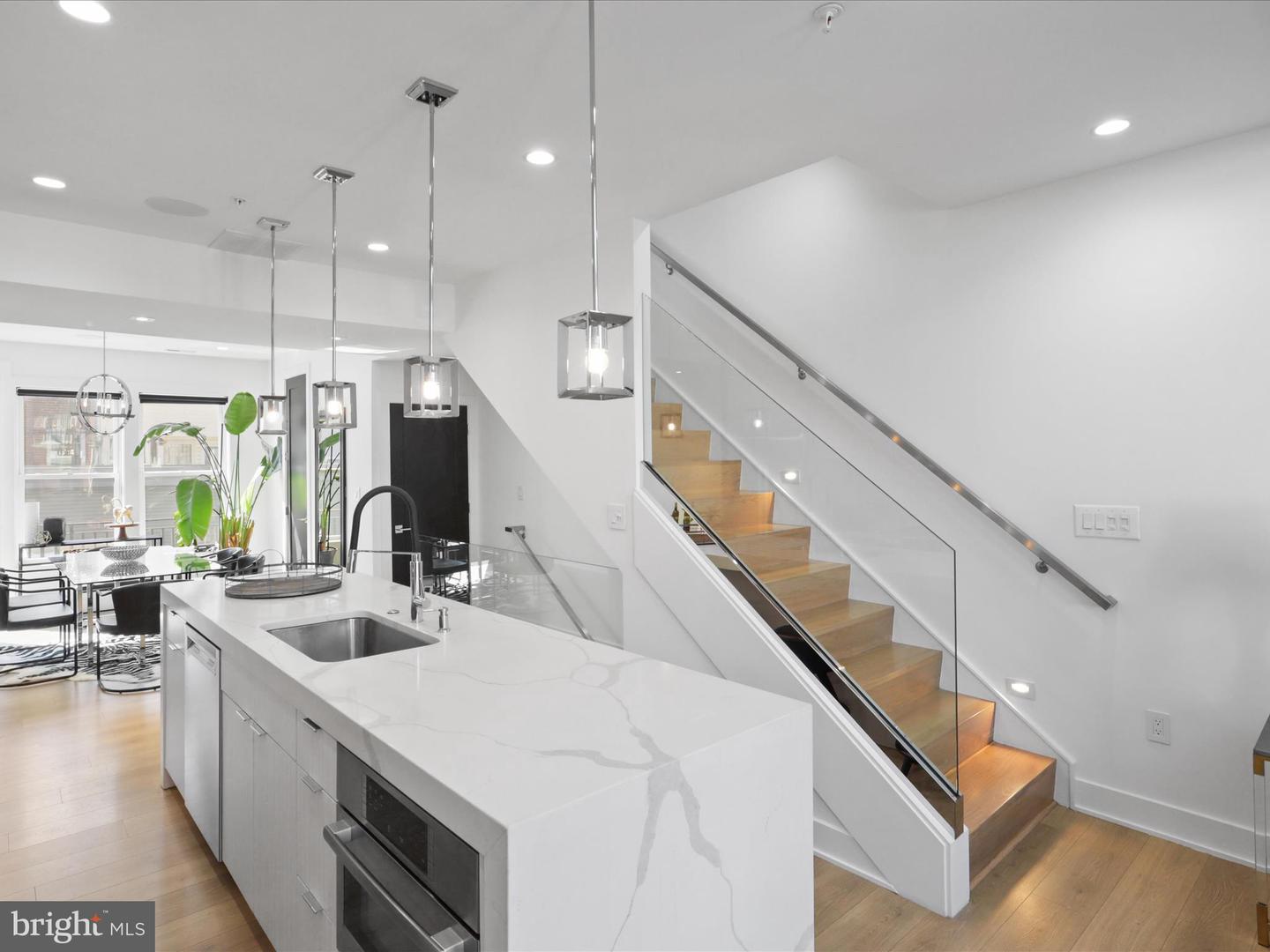 558 HARVARD ST NW #B, WASHINGTON, District Of Columbia 20001, 4 Bedrooms Bedrooms, ,4 BathroomsBathrooms,Residential,For sale,558 HARVARD ST NW #B,DCDC2189742 MLS # DCDC2189742
