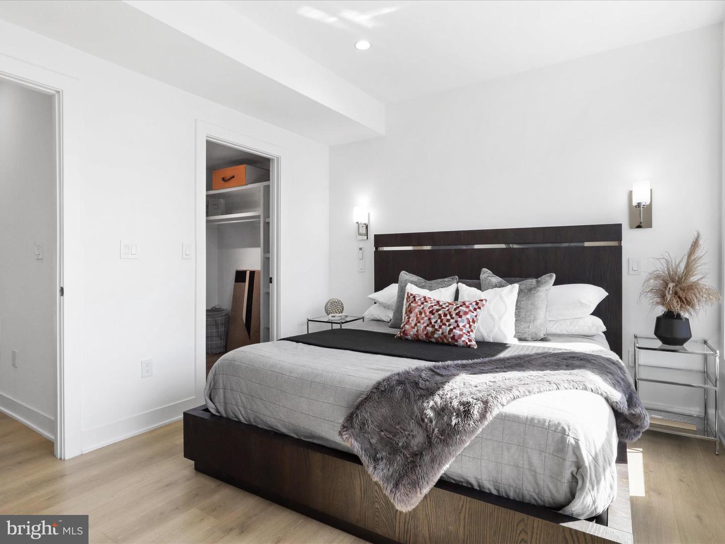 558 HARVARD ST NW #B, WASHINGTON, District Of Columbia 20001, 4 Bedrooms Bedrooms, ,4 BathroomsBathrooms,Residential,For sale,558 HARVARD ST NW #B,DCDC2189742 MLS # DCDC2189742