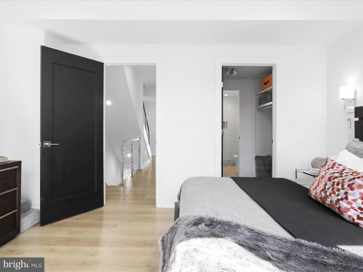 558 HARVARD ST NW #B, WASHINGTON, District Of Columbia 20001, 4 Bedrooms Bedrooms, ,4 BathroomsBathrooms,Residential,For sale,558 HARVARD ST NW #B,DCDC2189742 MLS # DCDC2189742