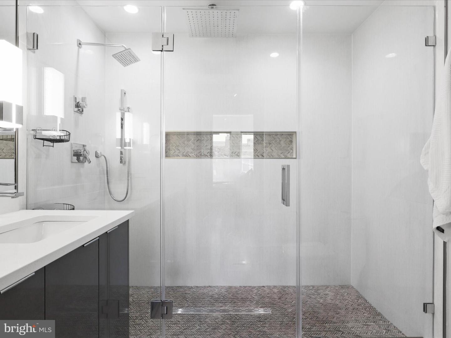 558 HARVARD ST NW #B, WASHINGTON, District Of Columbia 20001, 4 Bedrooms Bedrooms, ,4 BathroomsBathrooms,Residential,For sale,558 HARVARD ST NW #B,DCDC2189742 MLS # DCDC2189742