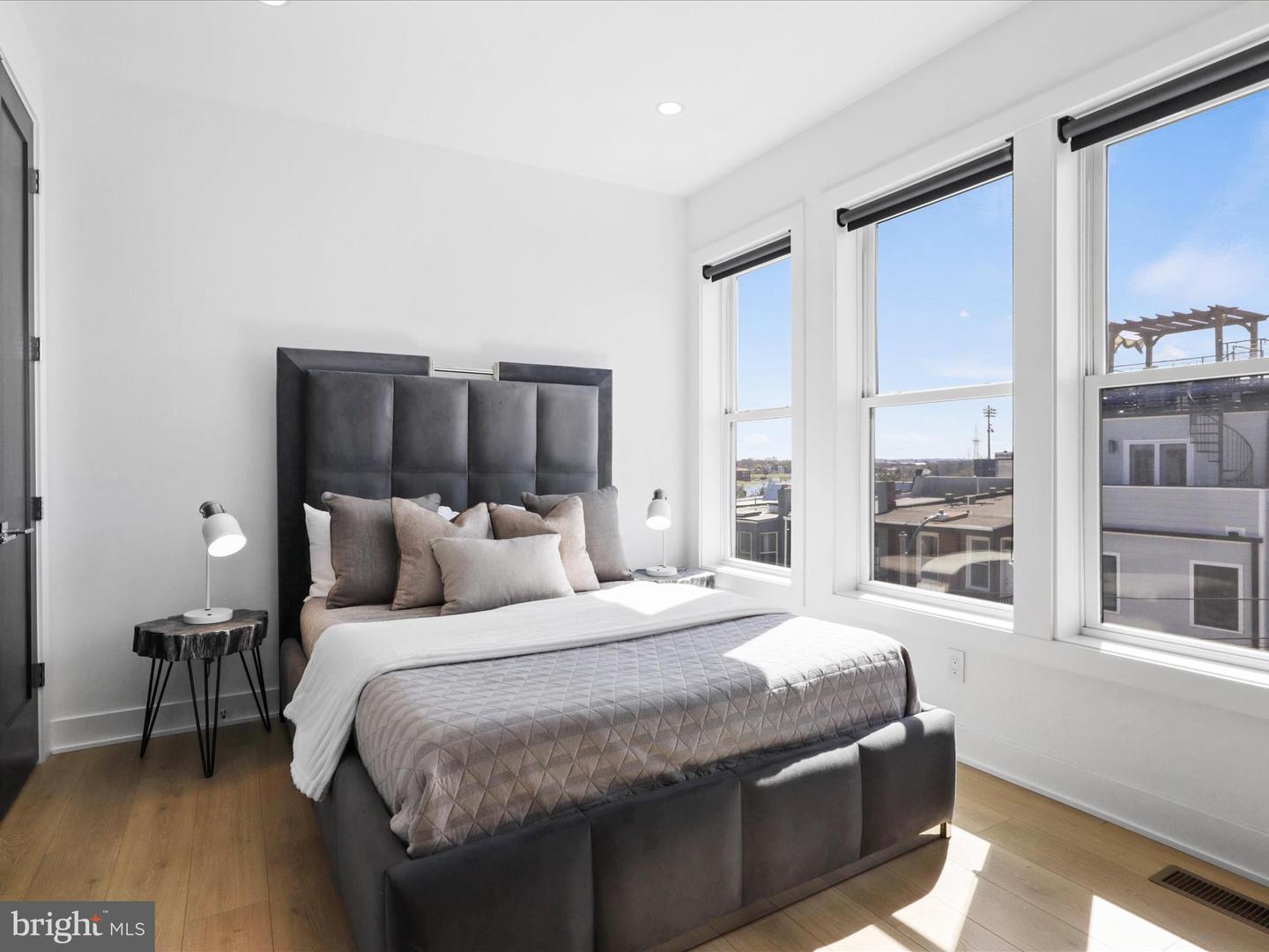 558 HARVARD ST NW #B, WASHINGTON, District Of Columbia 20001, 4 Bedrooms Bedrooms, ,4 BathroomsBathrooms,Residential,For sale,558 HARVARD ST NW #B,DCDC2189742 MLS # DCDC2189742