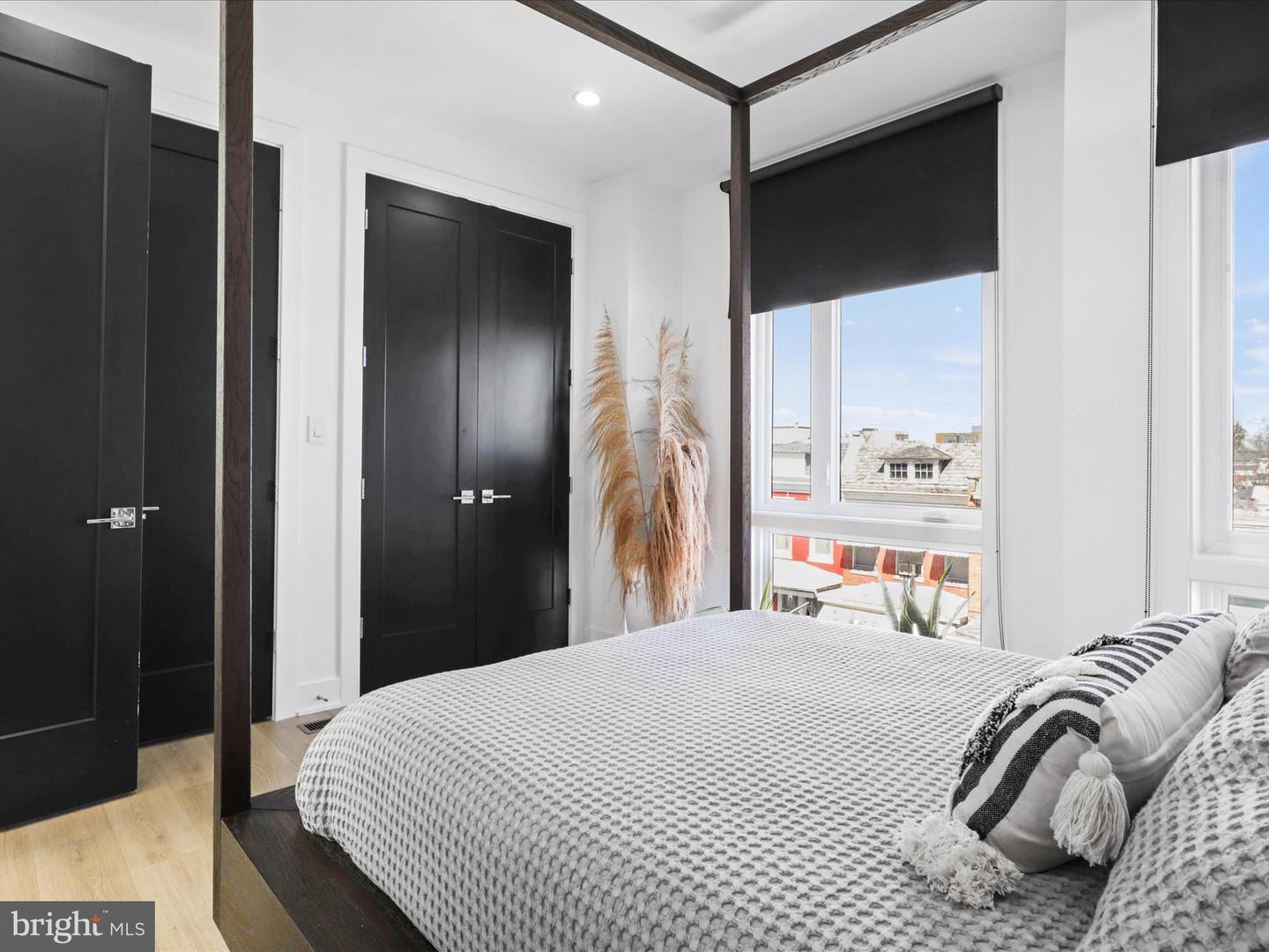 558 HARVARD ST NW #B, WASHINGTON, District Of Columbia 20001, 4 Bedrooms Bedrooms, ,4 BathroomsBathrooms,Residential,For sale,558 HARVARD ST NW #B,DCDC2189742 MLS # DCDC2189742