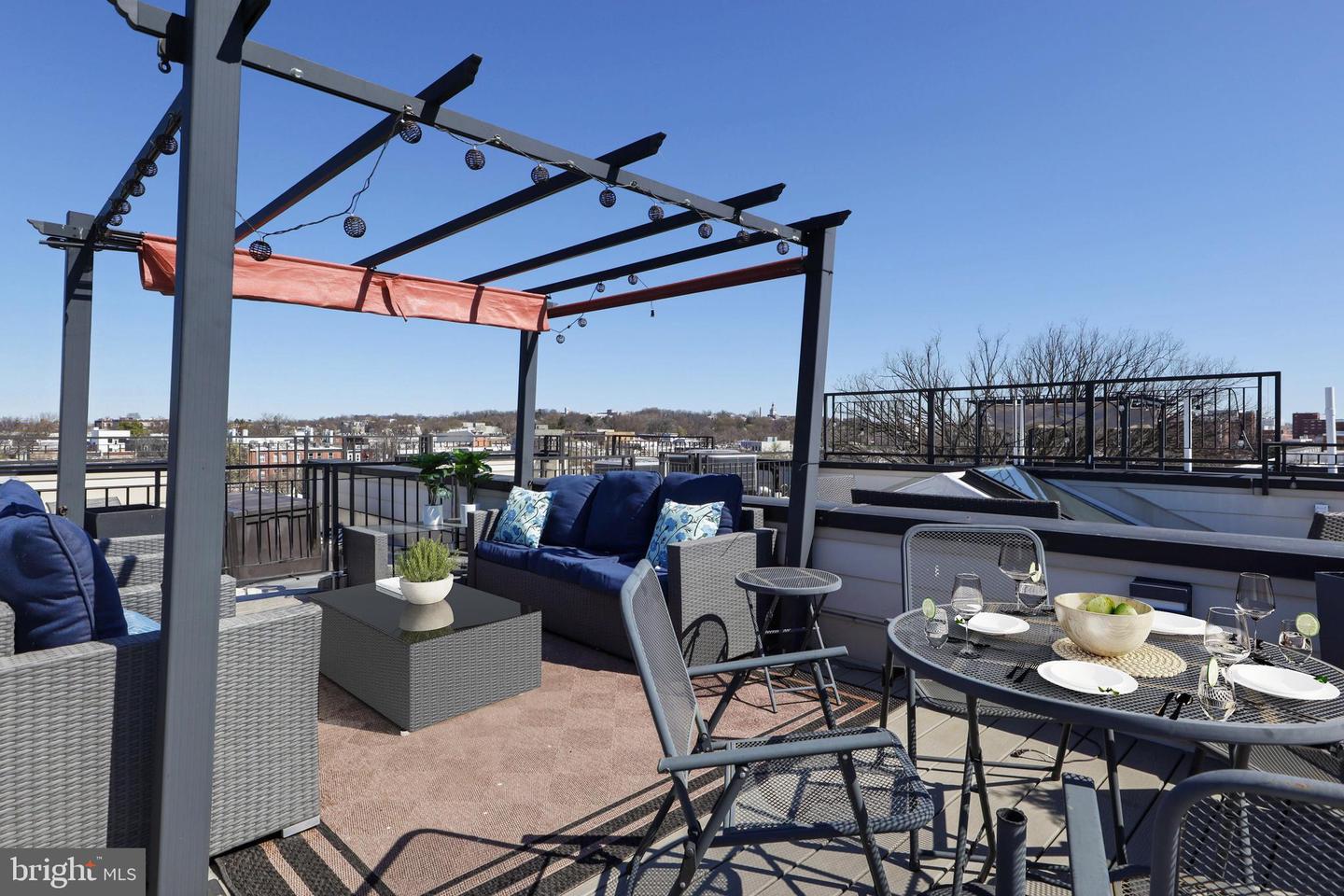 558 HARVARD ST NW #B, WASHINGTON, District Of Columbia 20001, 4 Bedrooms Bedrooms, ,4 BathroomsBathrooms,Residential,For sale,558 HARVARD ST NW #B,DCDC2189742 MLS # DCDC2189742