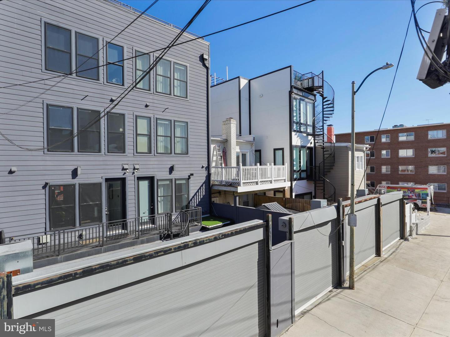 558 HARVARD ST NW #B, WASHINGTON, District Of Columbia 20001, 4 Bedrooms Bedrooms, ,4 BathroomsBathrooms,Residential,For sale,558 HARVARD ST NW #B,DCDC2189742 MLS # DCDC2189742
