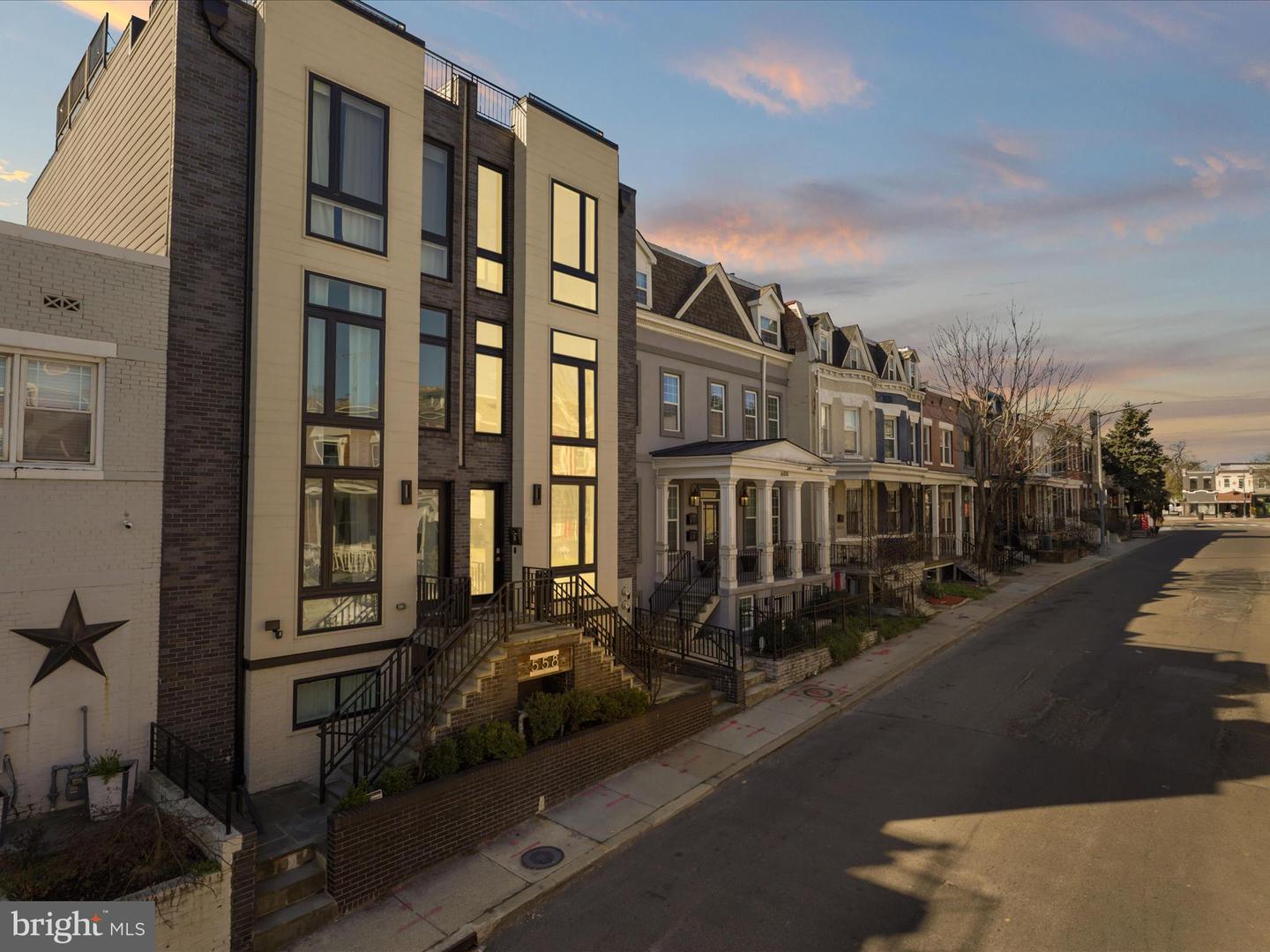 558 HARVARD ST NW #B, WASHINGTON, District Of Columbia 20001, 4 Bedrooms Bedrooms, ,4 BathroomsBathrooms,Residential,For sale,558 HARVARD ST NW #B,DCDC2189742 MLS # DCDC2189742