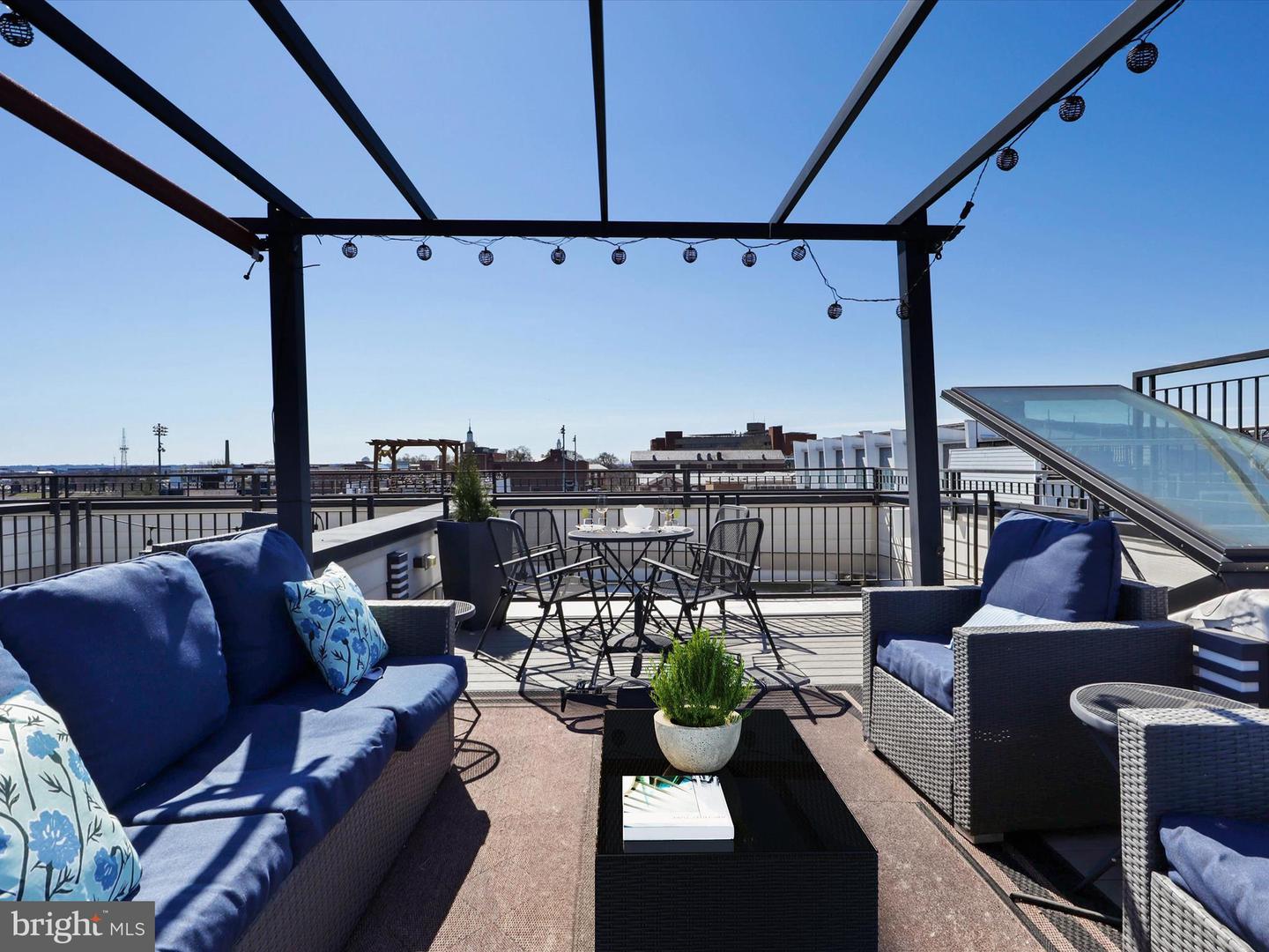 558 HARVARD ST NW #B, WASHINGTON, District Of Columbia 20001, 4 Bedrooms Bedrooms, ,4 BathroomsBathrooms,Residential,For sale,558 HARVARD ST NW #B,DCDC2189742 MLS # DCDC2189742