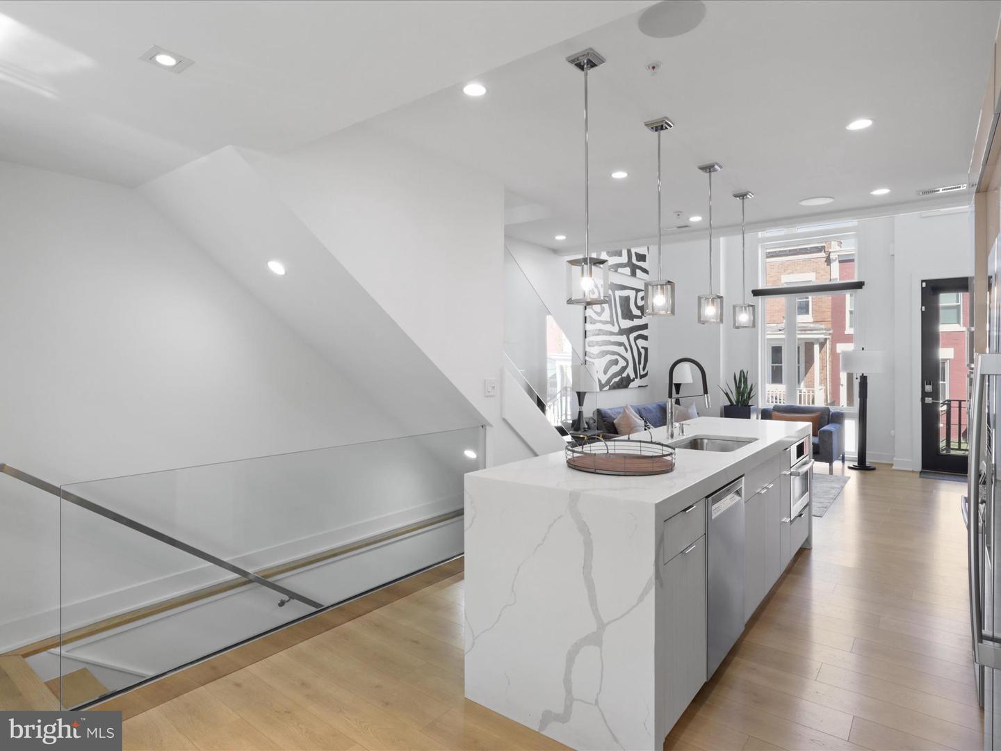 558 HARVARD ST NW #B, WASHINGTON, District Of Columbia 20001, 4 Bedrooms Bedrooms, ,4 BathroomsBathrooms,Residential,For sale,558 HARVARD ST NW #B,DCDC2189742 MLS # DCDC2189742