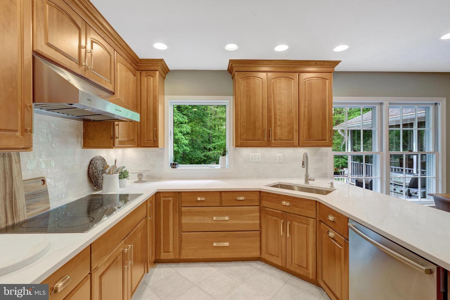 3204 BARBARA LN, FAIRFAX, Virginia 22031, 5 Bedrooms Bedrooms, ,3 BathroomsBathrooms,Residential,For sale,3204 BARBARA LN,VAFX2227568 MLS # VAFX2227568
