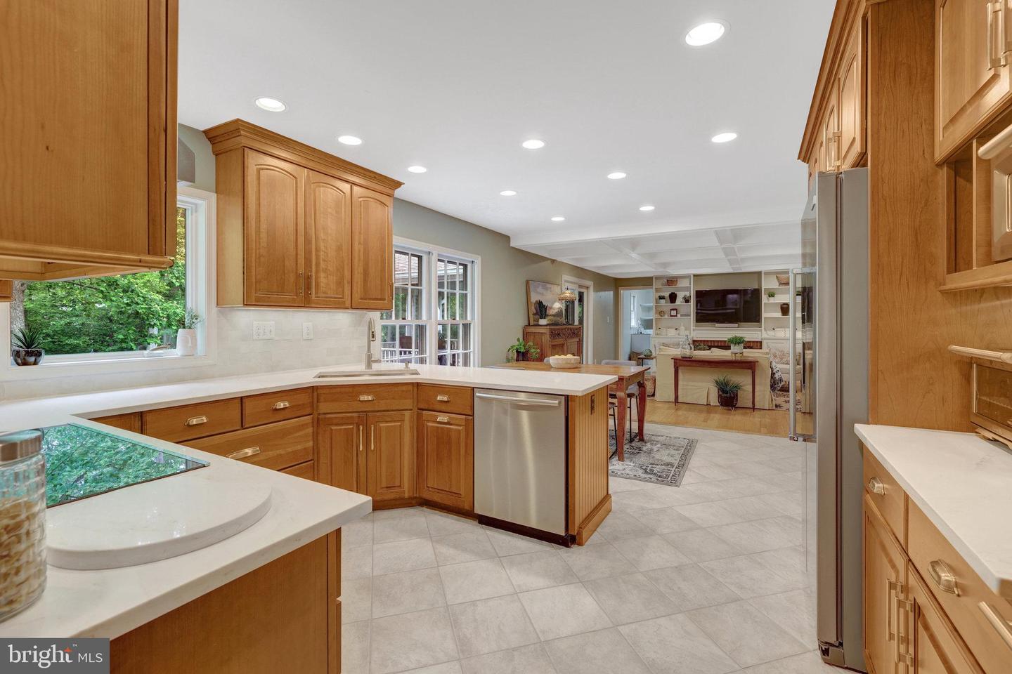 3204 BARBARA LN, FAIRFAX, Virginia 22031, 5 Bedrooms Bedrooms, ,3 BathroomsBathrooms,Residential,For sale,3204 BARBARA LN,VAFX2227568 MLS # VAFX2227568