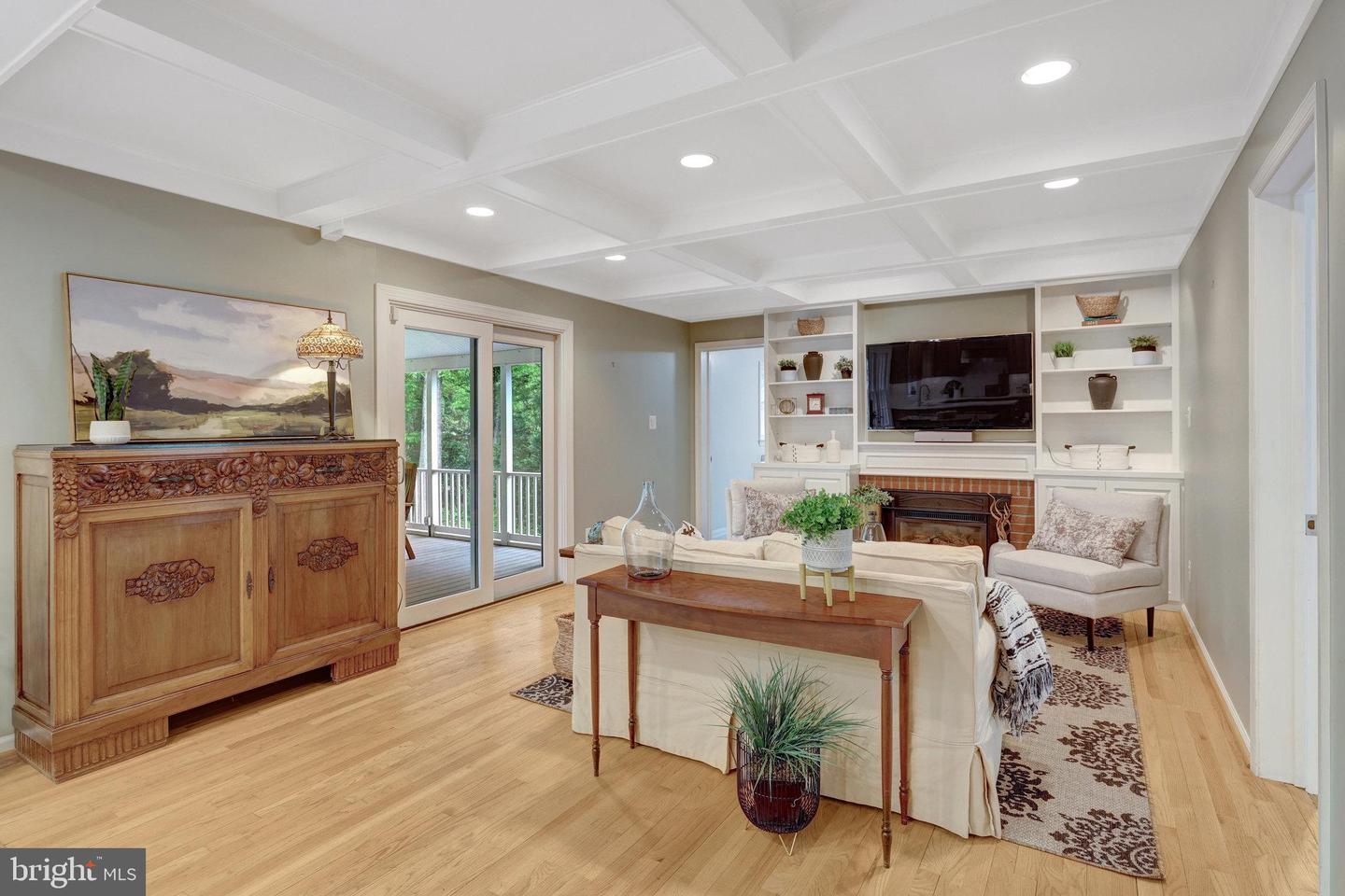 3204 BARBARA LN, FAIRFAX, Virginia 22031, 5 Bedrooms Bedrooms, ,3 BathroomsBathrooms,Residential,For sale,3204 BARBARA LN,VAFX2227568 MLS # VAFX2227568