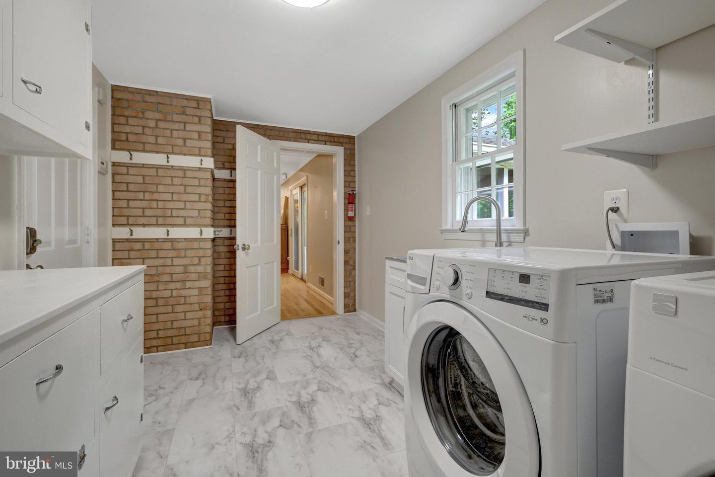 3204 BARBARA LN, FAIRFAX, Virginia 22031, 5 Bedrooms Bedrooms, ,3 BathroomsBathrooms,Residential,For sale,3204 BARBARA LN,VAFX2227568 MLS # VAFX2227568