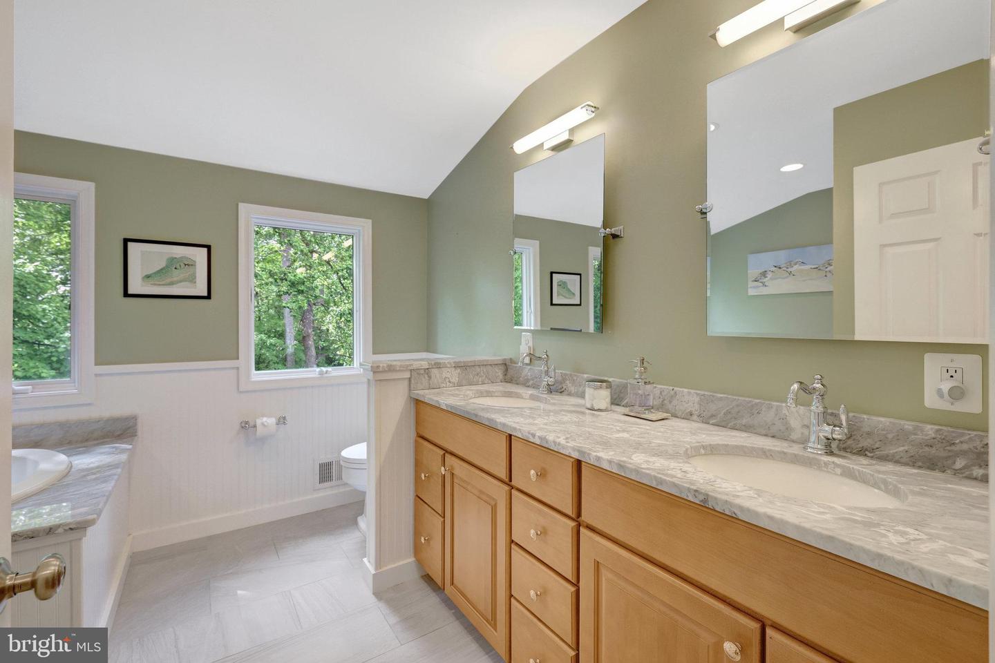 3204 BARBARA LN, FAIRFAX, Virginia 22031, 5 Bedrooms Bedrooms, ,3 BathroomsBathrooms,Residential,For sale,3204 BARBARA LN,VAFX2227568 MLS # VAFX2227568