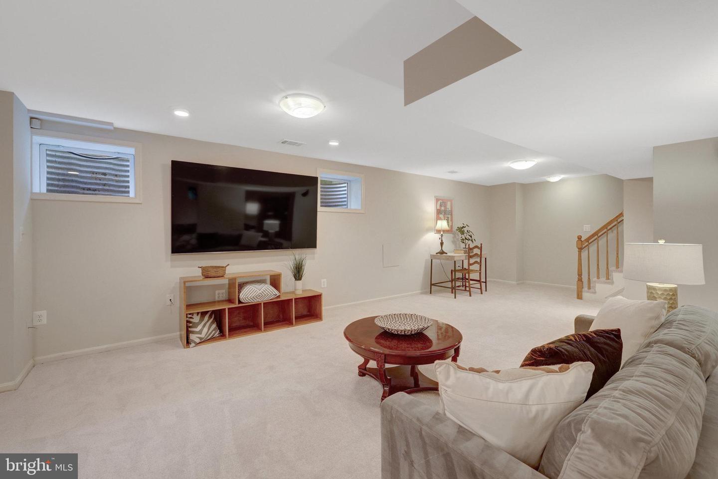 3204 BARBARA LN, FAIRFAX, Virginia 22031, 5 Bedrooms Bedrooms, ,3 BathroomsBathrooms,Residential,For sale,3204 BARBARA LN,VAFX2227568 MLS # VAFX2227568