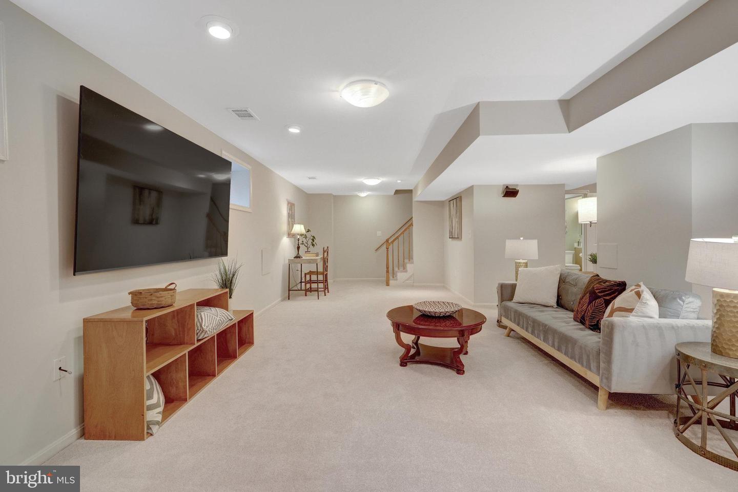 3204 BARBARA LN, FAIRFAX, Virginia 22031, 5 Bedrooms Bedrooms, ,3 BathroomsBathrooms,Residential,For sale,3204 BARBARA LN,VAFX2227568 MLS # VAFX2227568