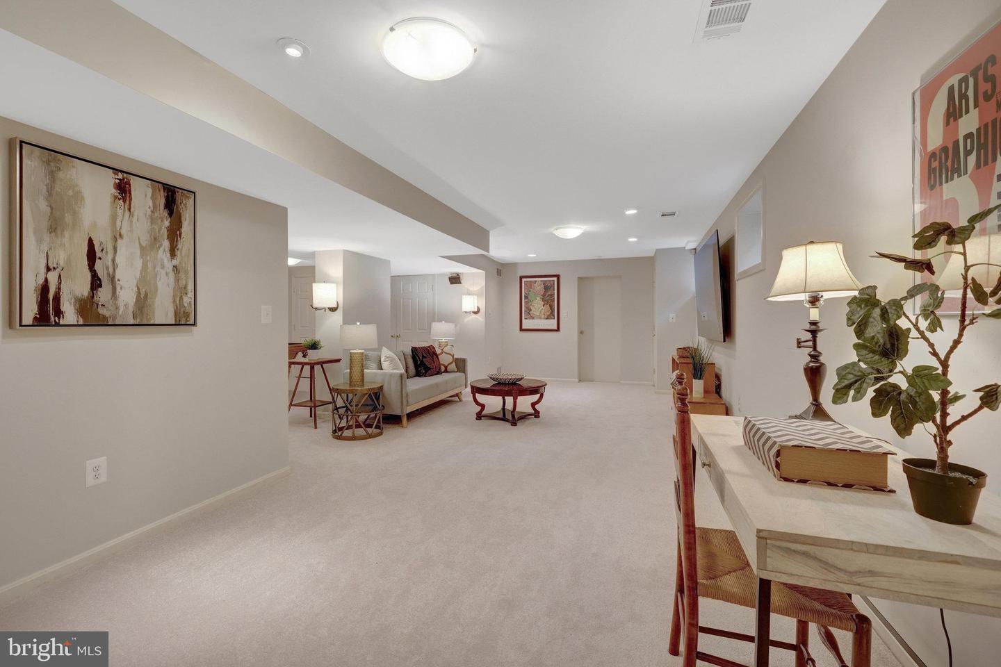 3204 BARBARA LN, FAIRFAX, Virginia 22031, 5 Bedrooms Bedrooms, ,3 BathroomsBathrooms,Residential,For sale,3204 BARBARA LN,VAFX2227568 MLS # VAFX2227568