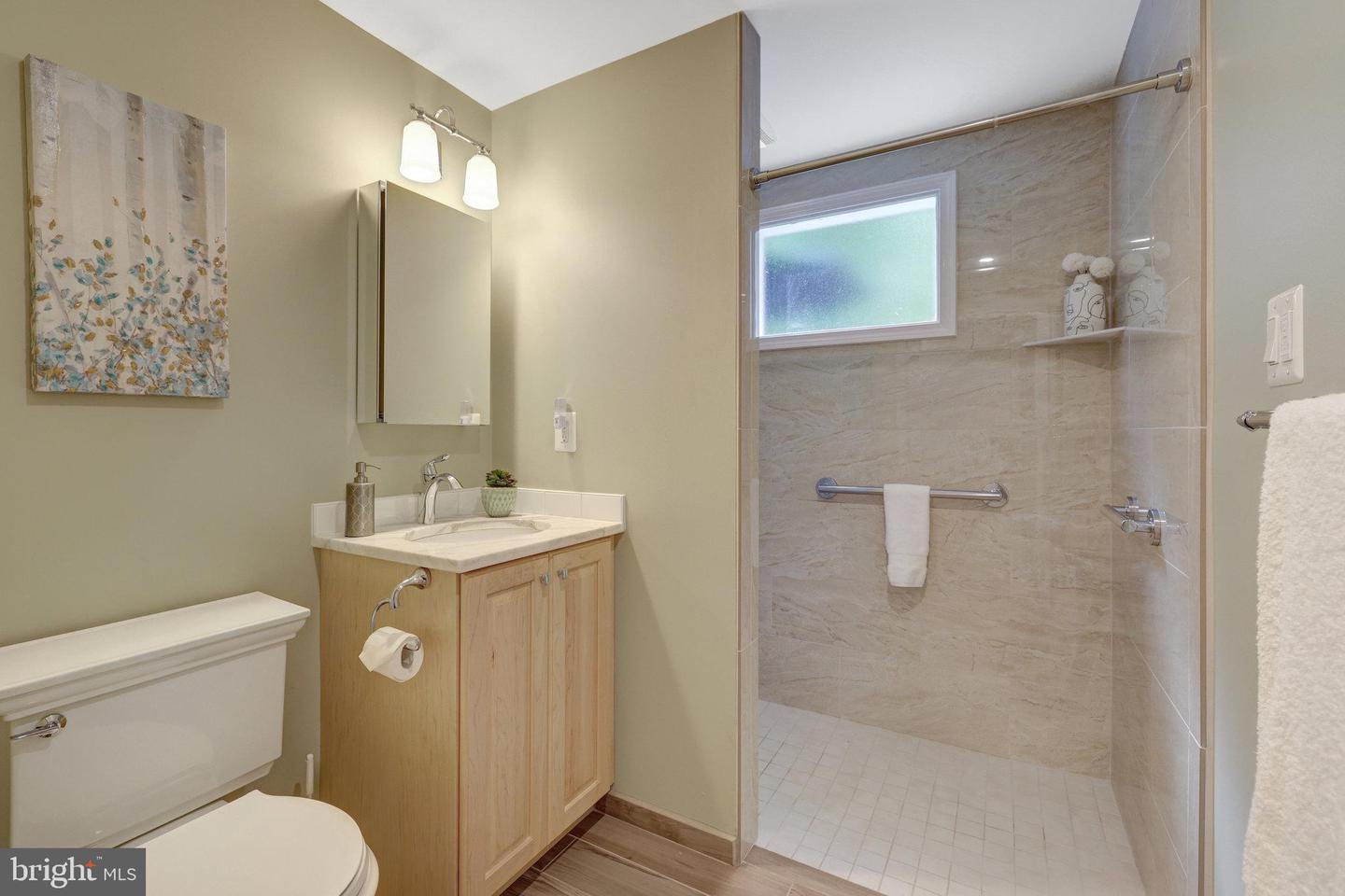 3204 BARBARA LN, FAIRFAX, Virginia 22031, 5 Bedrooms Bedrooms, ,3 BathroomsBathrooms,Residential,For sale,3204 BARBARA LN,VAFX2227568 MLS # VAFX2227568