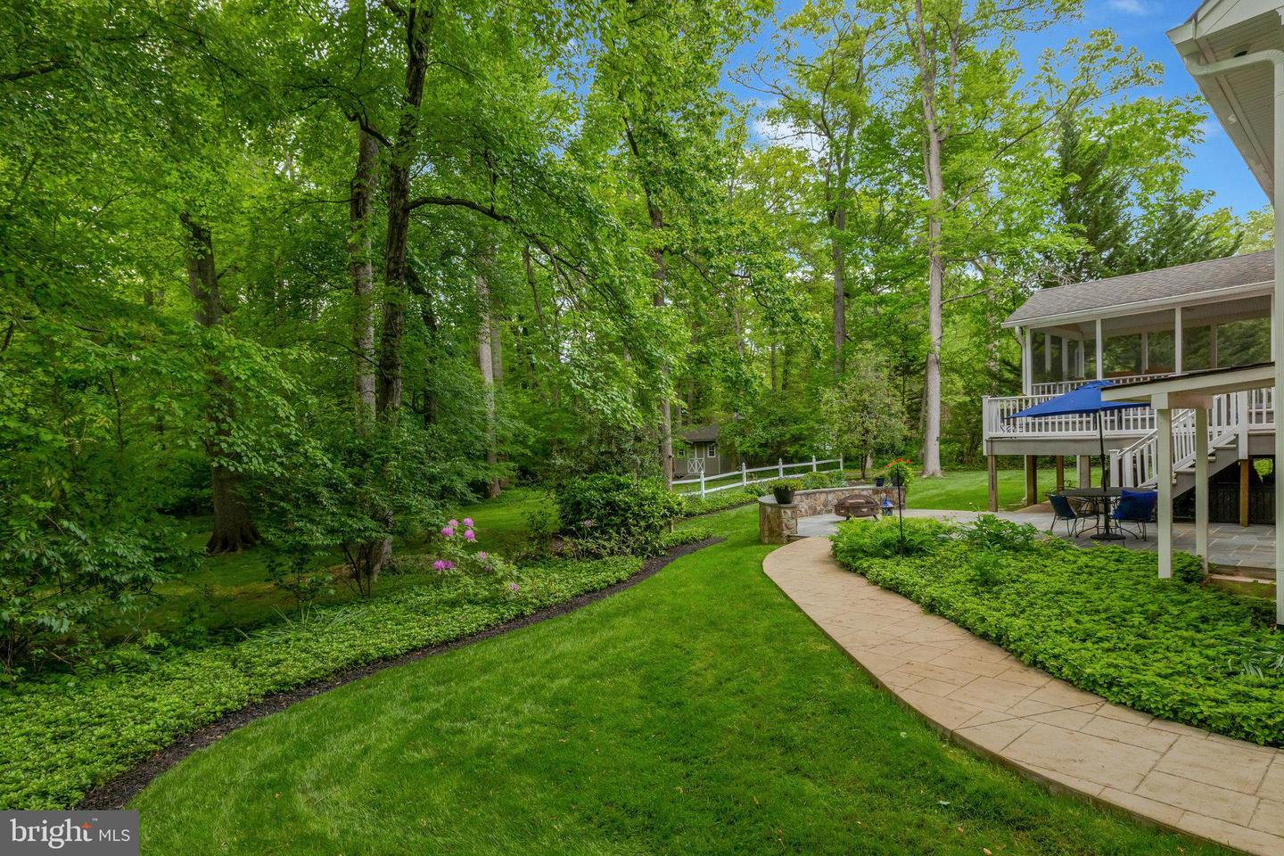 3204 BARBARA LN, FAIRFAX, Virginia 22031, 5 Bedrooms Bedrooms, ,3 BathroomsBathrooms,Residential,For sale,3204 BARBARA LN,VAFX2227568 MLS # VAFX2227568
