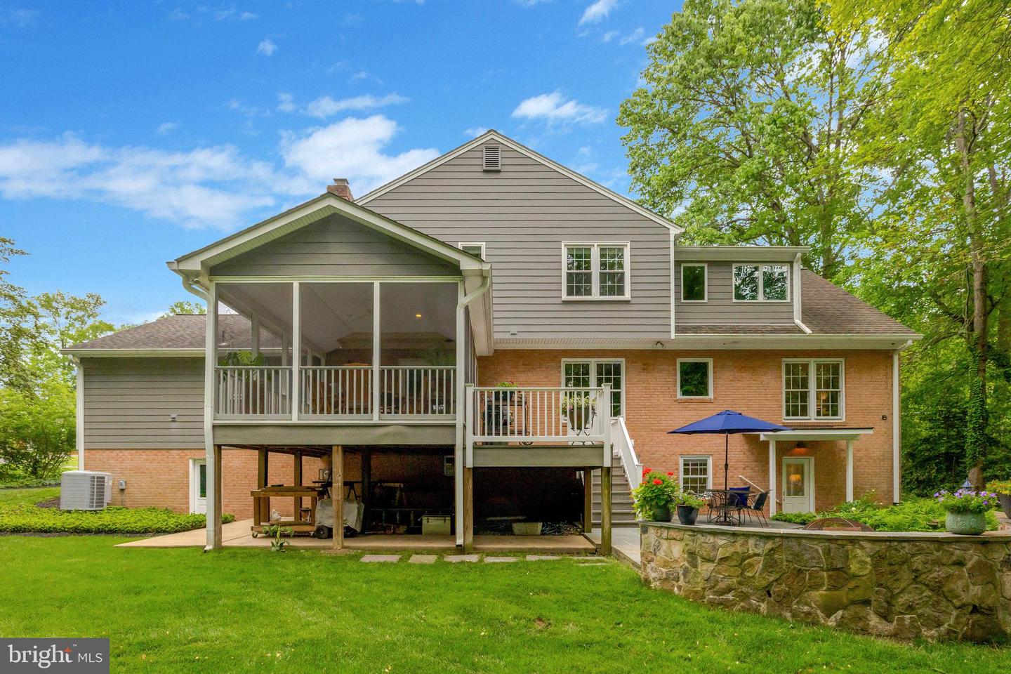 3204 BARBARA LN, FAIRFAX, Virginia 22031, 5 Bedrooms Bedrooms, ,3 BathroomsBathrooms,Residential,For sale,3204 BARBARA LN,VAFX2227568 MLS # VAFX2227568