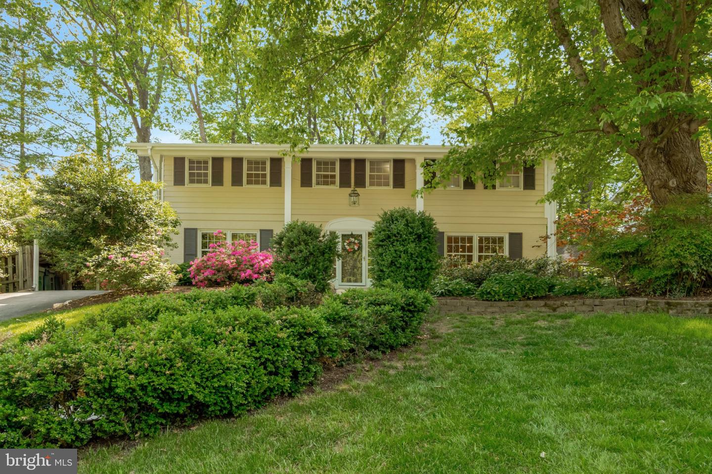 3313 MIDLAND RD, FAIRFAX, Virginia 22031, 5 Bedrooms Bedrooms, ,3 BathroomsBathrooms,Residential,For sale,3313 MIDLAND RD,VAFX2228354 MLS # VAFX2228354
