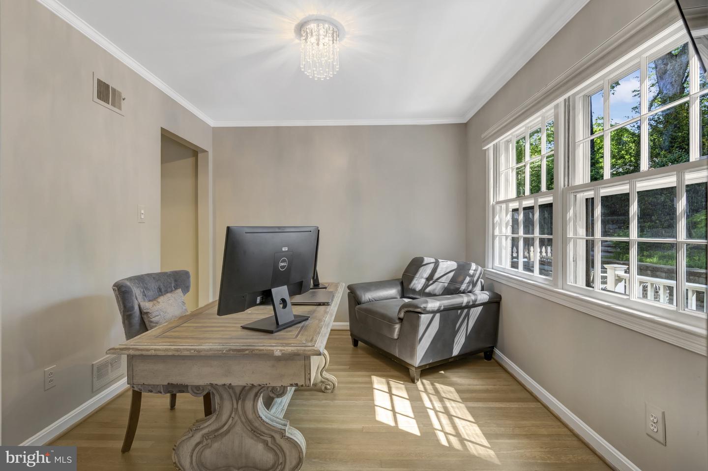 3313 MIDLAND RD, FAIRFAX, Virginia 22031, 5 Bedrooms Bedrooms, ,3 BathroomsBathrooms,Residential,For sale,3313 MIDLAND RD,VAFX2228354 MLS # VAFX2228354
