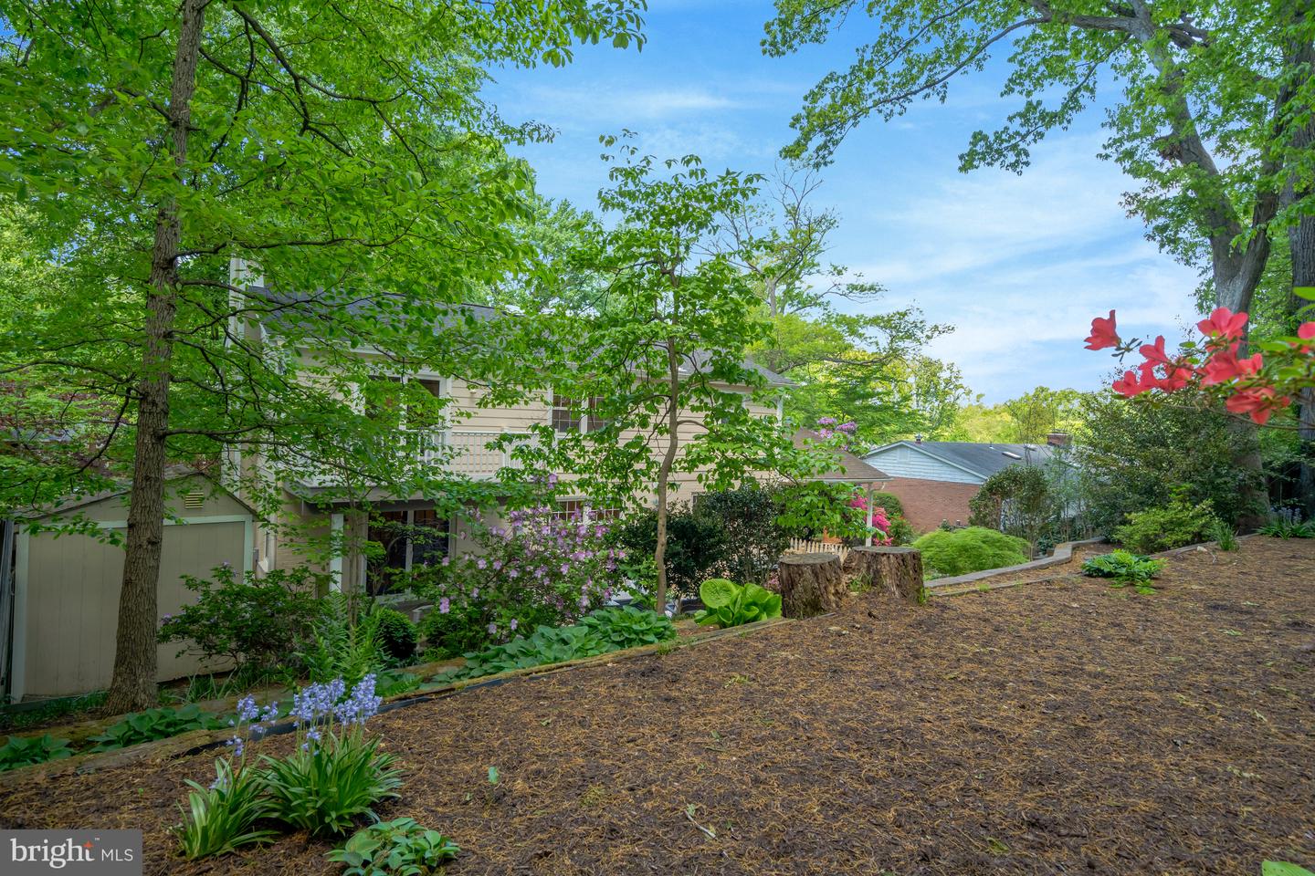 3313 MIDLAND RD, FAIRFAX, Virginia 22031, 5 Bedrooms Bedrooms, ,3 BathroomsBathrooms,Residential,For sale,3313 MIDLAND RD,VAFX2228354 MLS # VAFX2228354