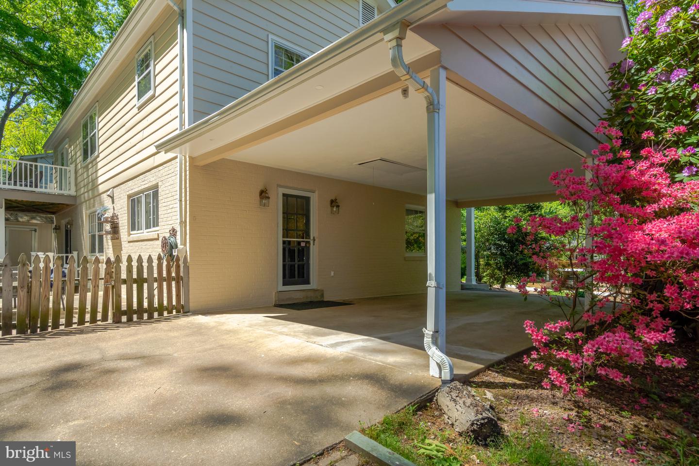 3313 MIDLAND RD, FAIRFAX, Virginia 22031, 5 Bedrooms Bedrooms, ,3 BathroomsBathrooms,Residential,For sale,3313 MIDLAND RD,VAFX2228354 MLS # VAFX2228354