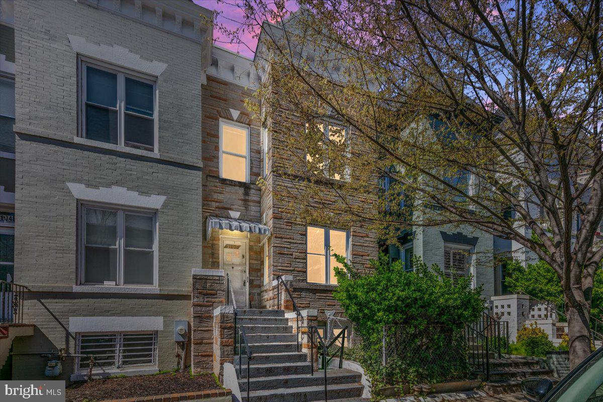 2106 FLAGLER PL NW, WASHINGTON, District Of Columbia 20001, 3 Bedrooms Bedrooms, ,2 BathroomsBathrooms,Residential,For sale,2106 FLAGLER PL NW,DCDC2191610 MLS # DCDC2191610