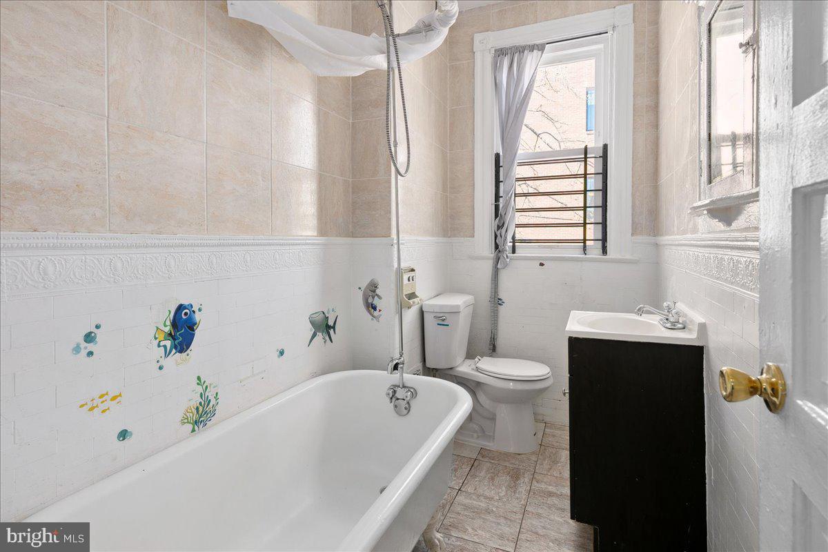 2106 FLAGLER PL NW, WASHINGTON, District Of Columbia 20001, 3 Bedrooms Bedrooms, ,2 BathroomsBathrooms,Residential,For sale,2106 FLAGLER PL NW,DCDC2191610 MLS # DCDC2191610