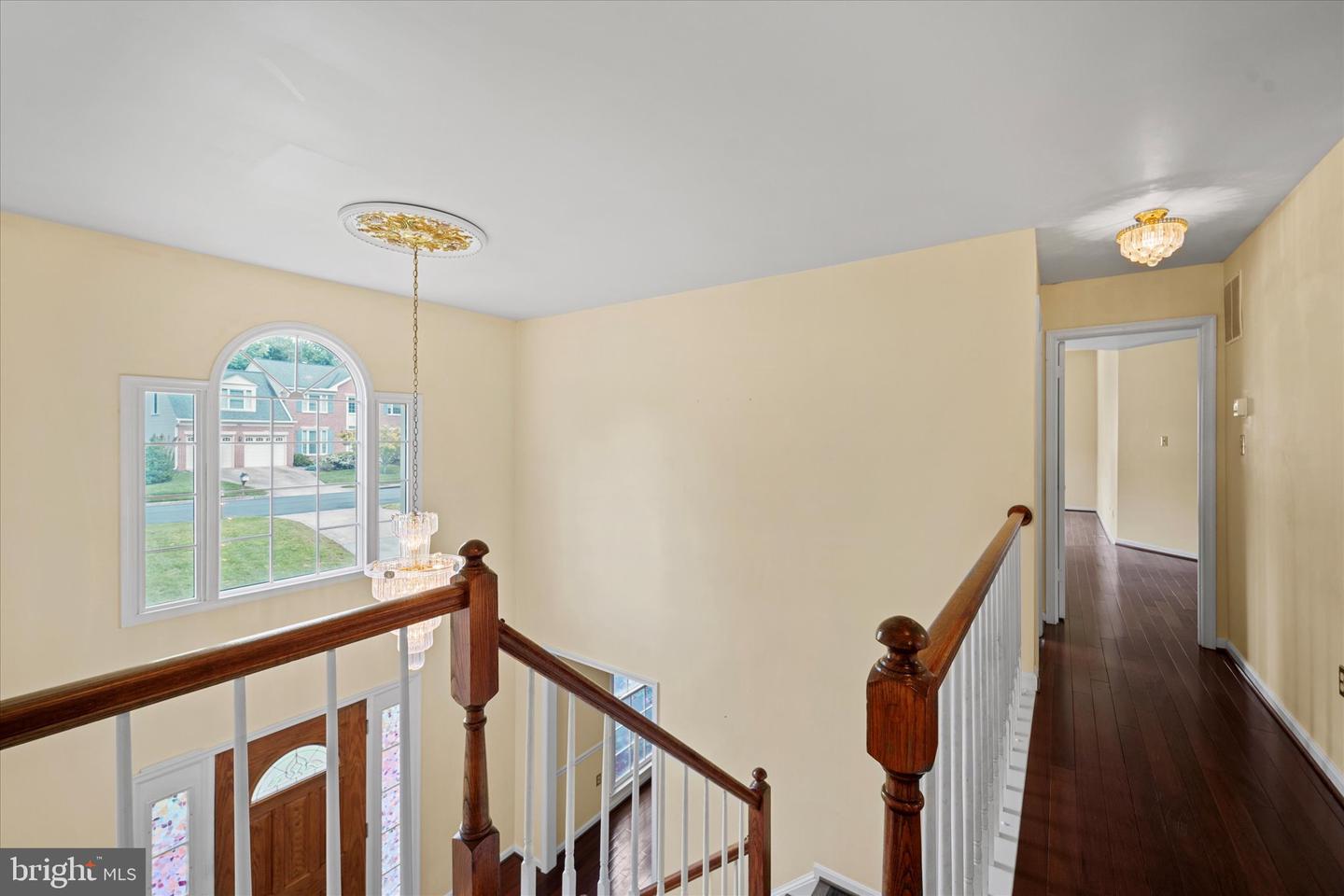 6832 COMPTON HEIGHTS CIR, CLIFTON, Virginia 20124, 5 Bedrooms Bedrooms, ,3 BathroomsBathrooms,Residential,For sale,6832 COMPTON HEIGHTS CIR,VAFX2229546 MLS # VAFX2229546