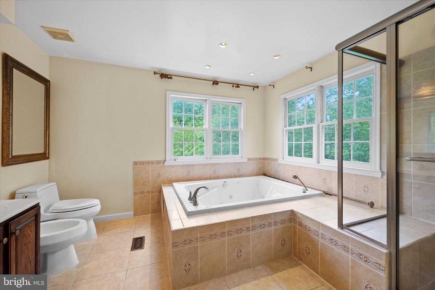 6832 COMPTON HEIGHTS CIR, CLIFTON, Virginia 20124, 5 Bedrooms Bedrooms, ,3 BathroomsBathrooms,Residential,For sale,6832 COMPTON HEIGHTS CIR,VAFX2229546 MLS # VAFX2229546