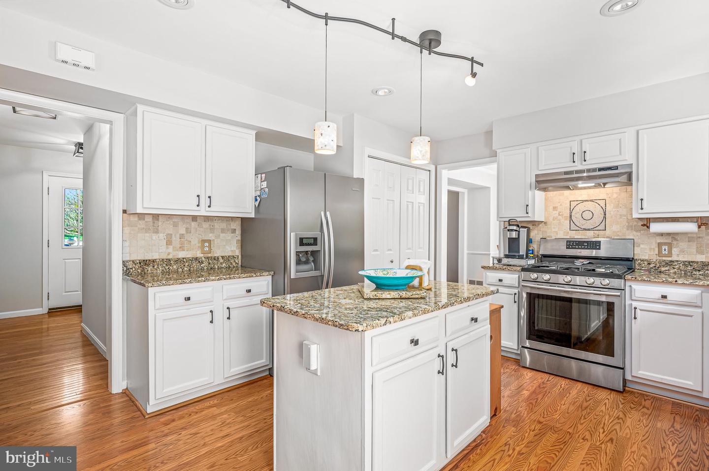 712 CHIMNEY CT NE, LEESBURG, Virginia 20176, 4 Bedrooms Bedrooms, ,2 BathroomsBathrooms,Residential,For sale,712 CHIMNEY CT NE,VALO2091520 MLS # VALO2091520