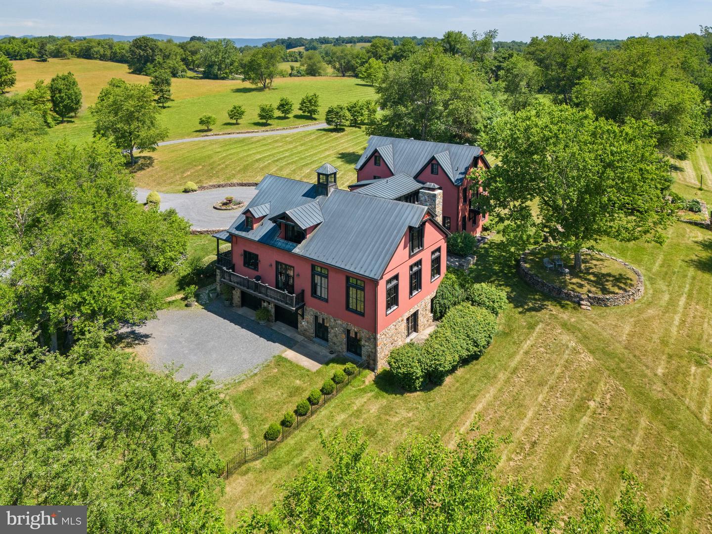 9425 BLACKPOND LN, DELAPLANE, Virginia 20144, 5 Bedrooms Bedrooms, ,5 BathroomsBathrooms,Residential,For sale,9425 BLACKPOND LN,VAFQ2015892 MLS # VAFQ2015892