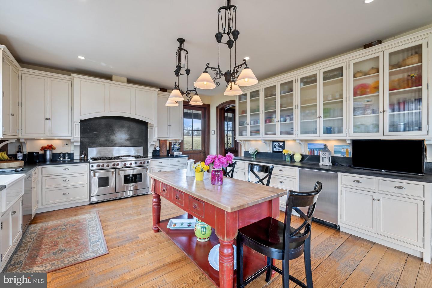 9425 BLACKPOND LN, DELAPLANE, Virginia 20144, 5 Bedrooms Bedrooms, ,5 BathroomsBathrooms,Residential,For sale,9425 BLACKPOND LN,VAFQ2015892 MLS # VAFQ2015892