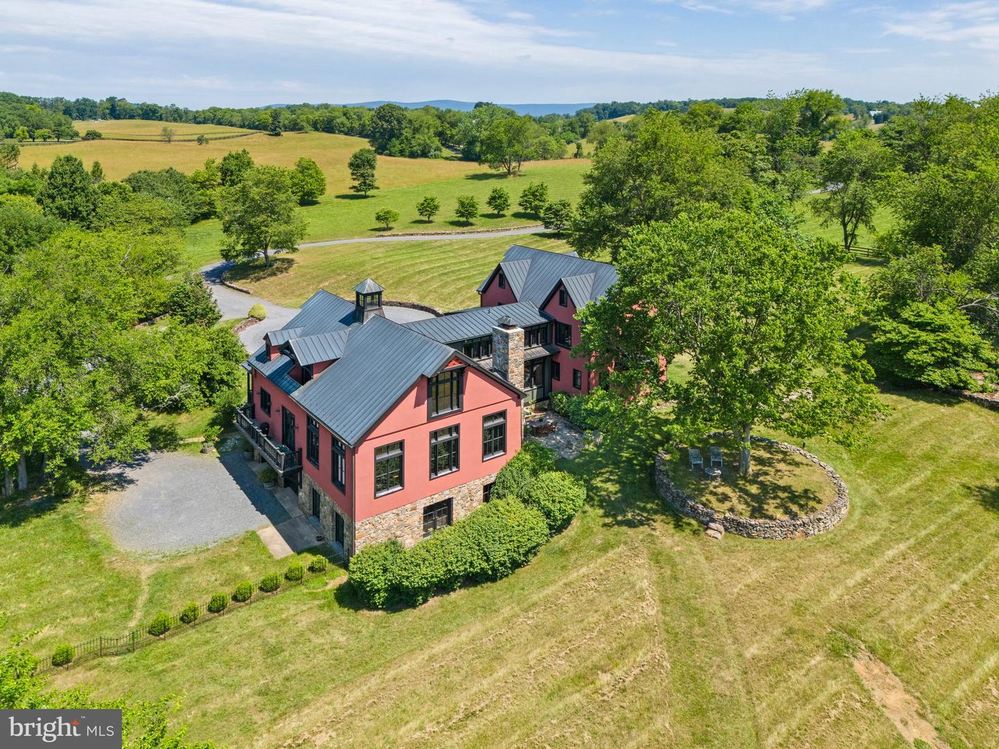 9425 BLACKPOND LN, DELAPLANE, Virginia 20144, 5 Bedrooms Bedrooms, ,5 BathroomsBathrooms,Residential,For sale,9425 BLACKPOND LN,VAFQ2015892 MLS # VAFQ2015892