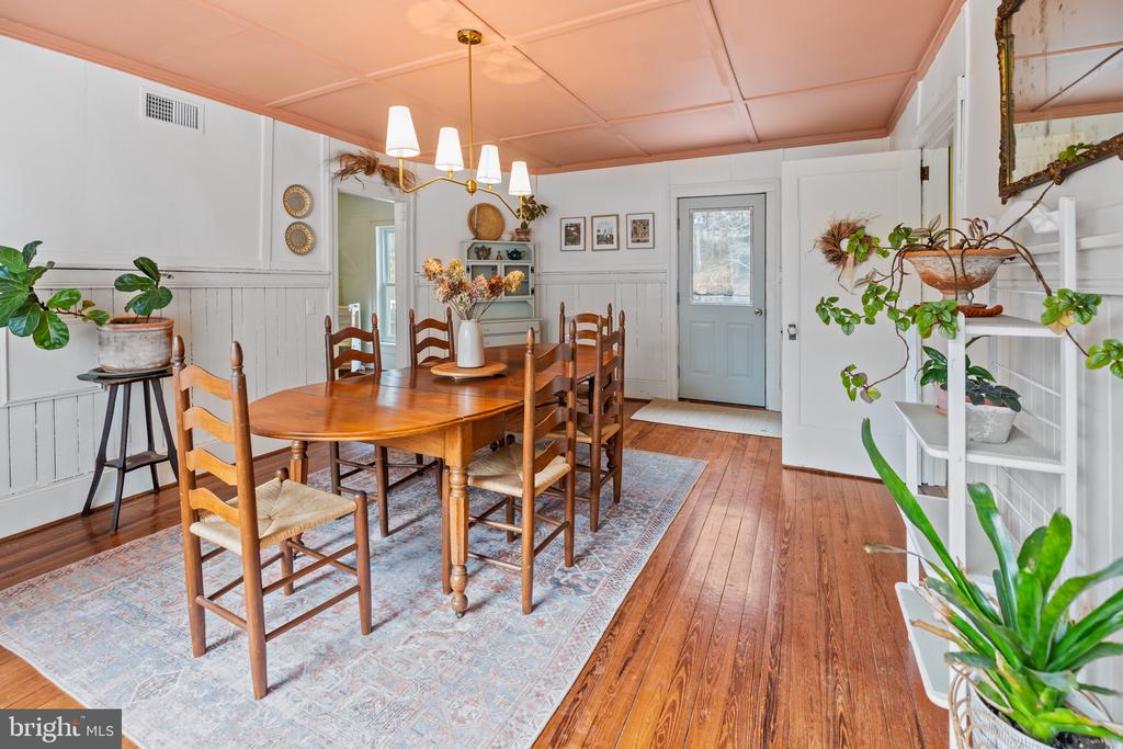 3947 HEBRON VALLEY RD, MADISON, Virginia 22727, 3 Bedrooms Bedrooms, ,2 BathroomsBathrooms,Residential,3947 HEBRON VALLEY RD,VAMA2002224 MLS # VAMA2002224