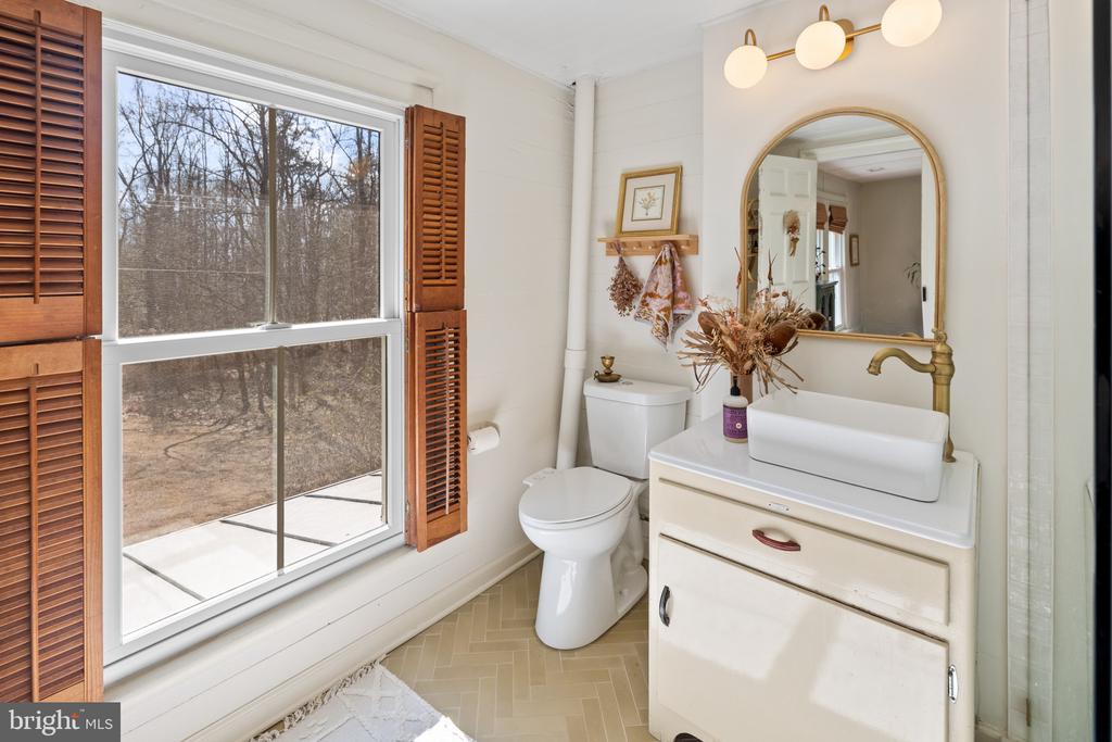 3947 HEBRON VALLEY RD, MADISON, Virginia 22727, 3 Bedrooms Bedrooms, ,2 BathroomsBathrooms,Residential,3947 HEBRON VALLEY RD,VAMA2002224 MLS # VAMA2002224