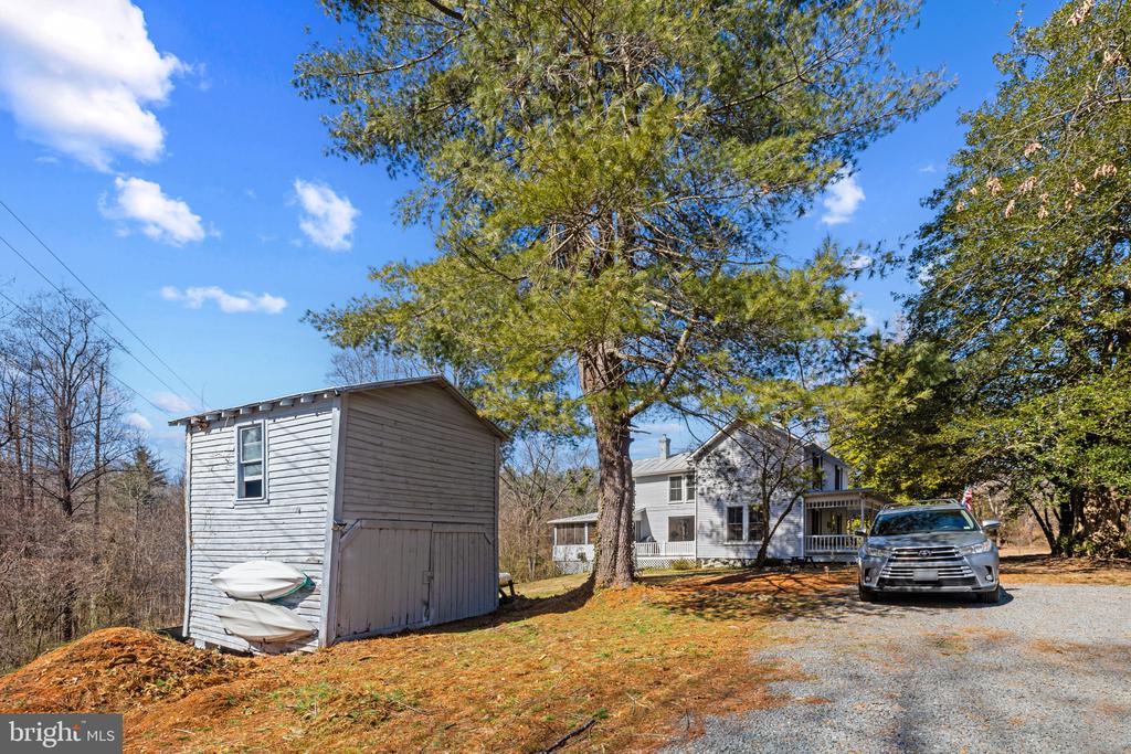 3947 HEBRON VALLEY RD, MADISON, Virginia 22727, 3 Bedrooms Bedrooms, ,2 BathroomsBathrooms,Residential,3947 HEBRON VALLEY RD,VAMA2002224 MLS # VAMA2002224